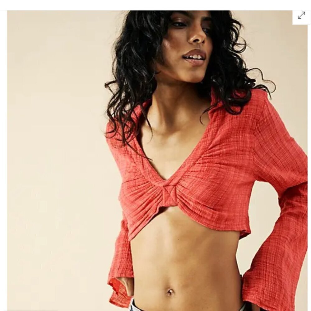 FREE PEOPLE Quest Bell Sleeve V-Neck Cropped Top Strawberry Spritz Pink Red S